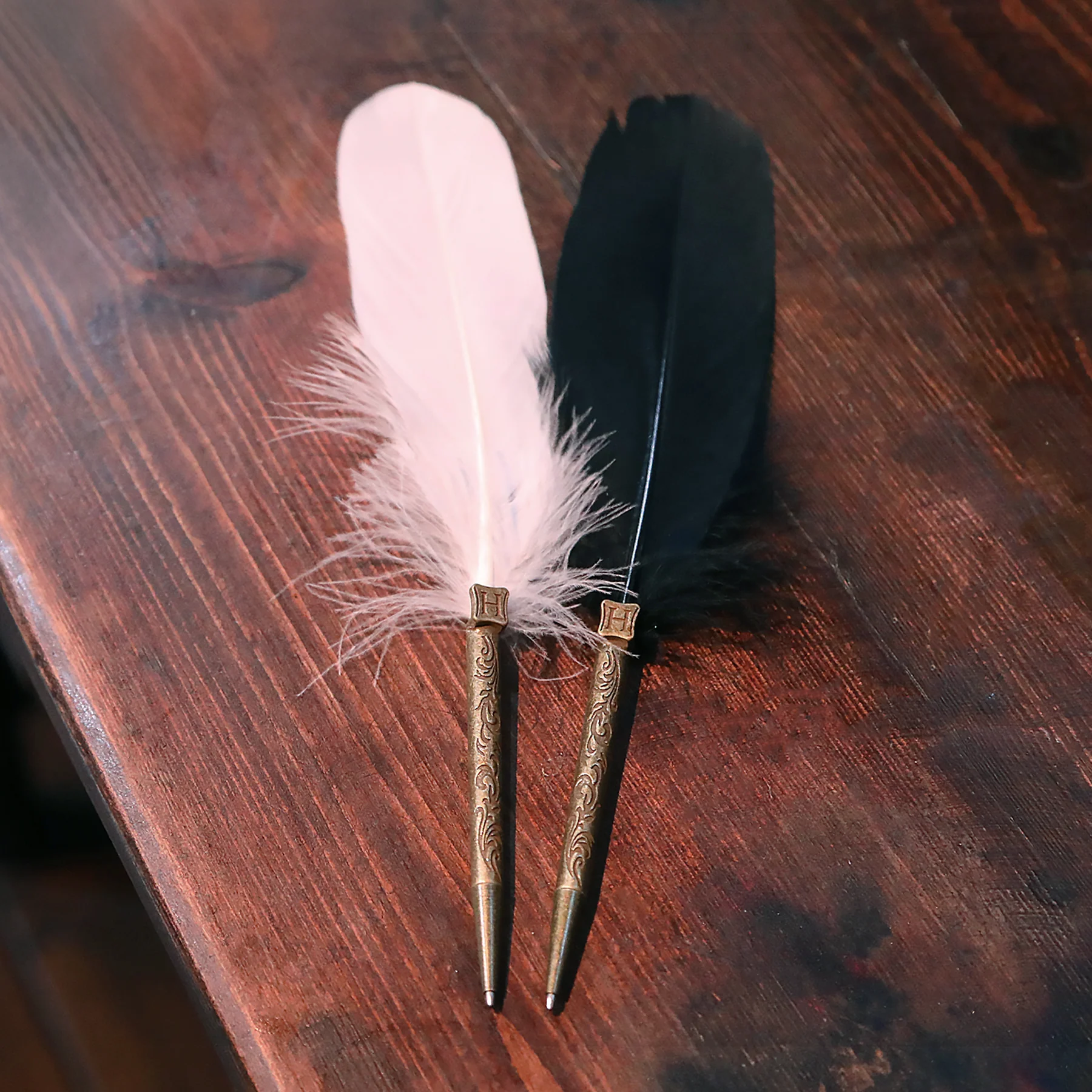 Hogwarts Quill - White - Image 3